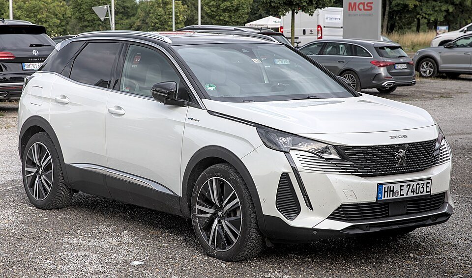 Peugeot e-3008